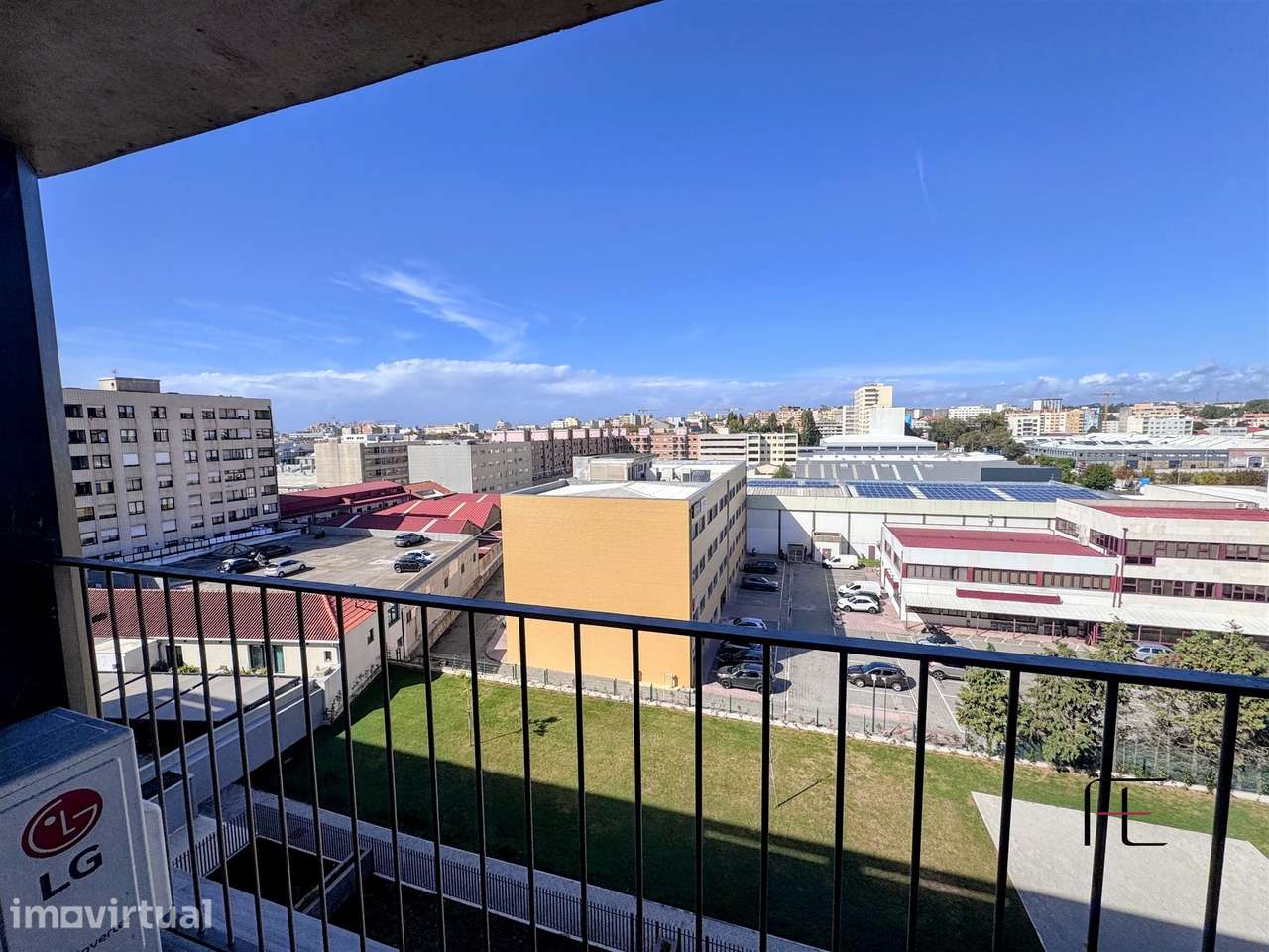 Apartamento T2 Venda - Grande imagem: 2/21
