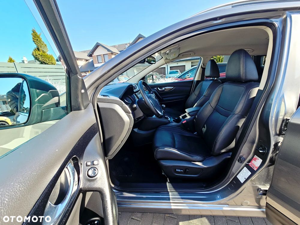 Nissan Qashqai 1.2 DIG-T Tekna EU6 - 13
