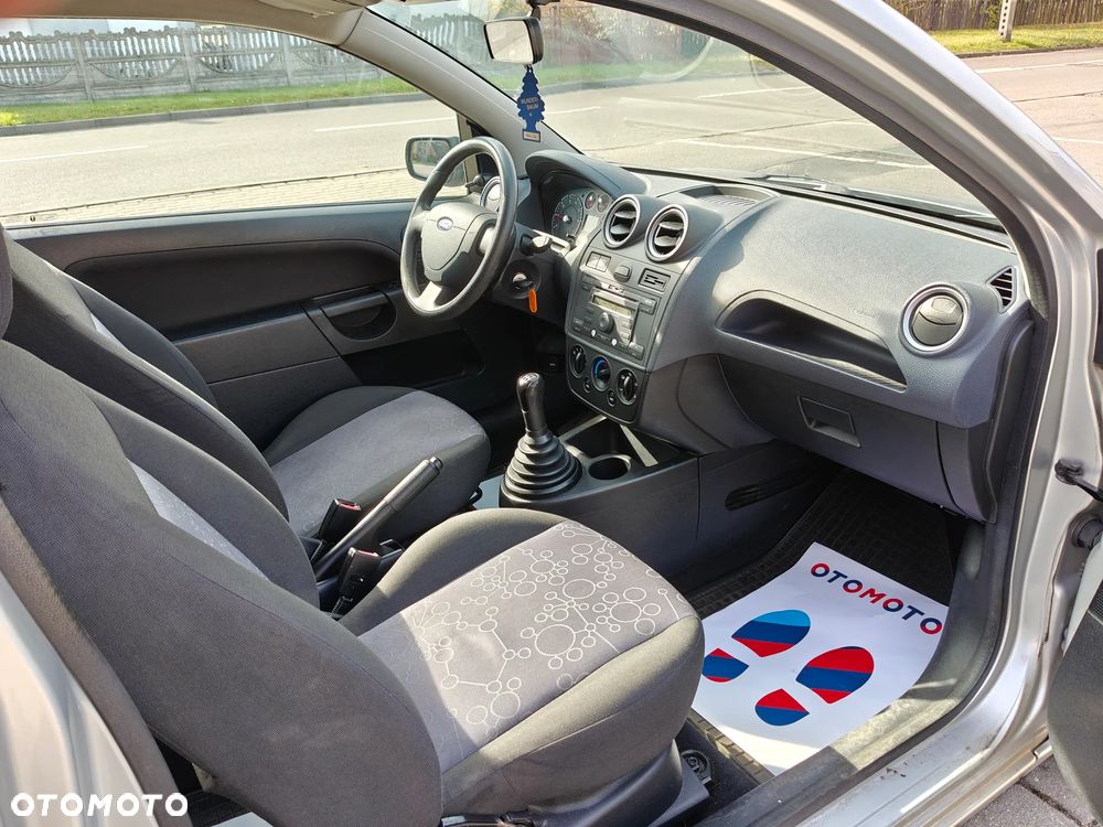 Ford Fiesta 1.3 We will Rock You - 14