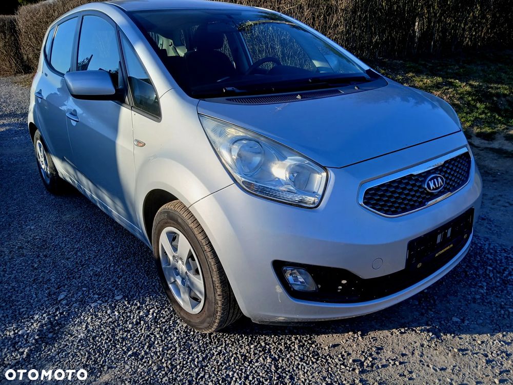 Kia Venga - 18