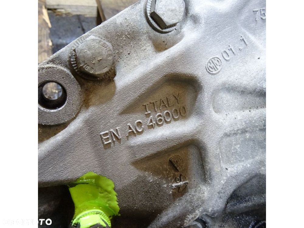 BMW 7 F01 4.4  DYFER MOST PRZEDNI 7558090 7558154 - 3