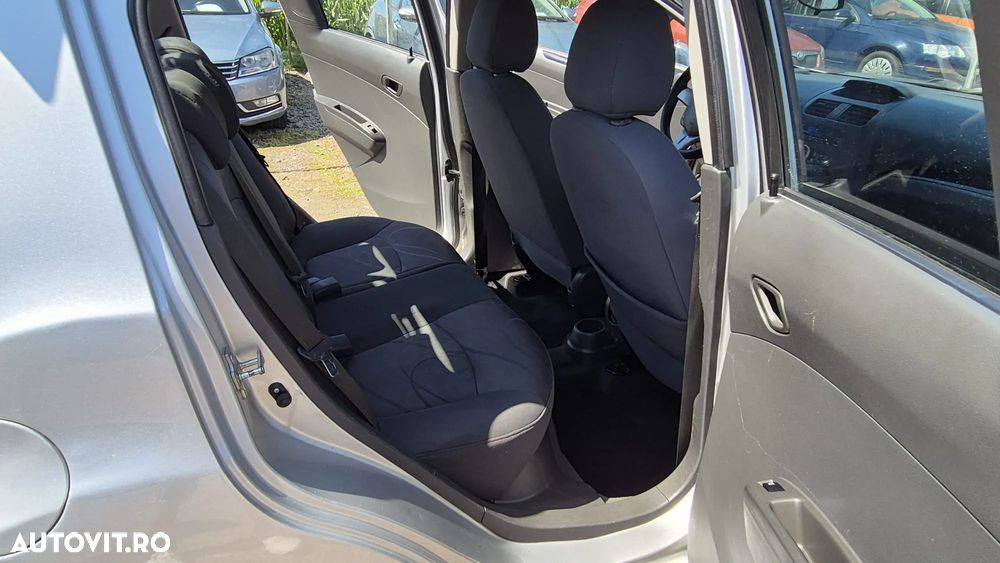 Chevrolet Spark 1.0 LS+ - 10