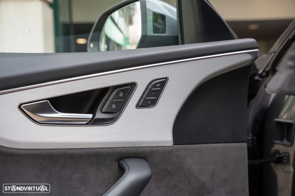 Audi Q8 50 TDI quattro Tiptronic - 23