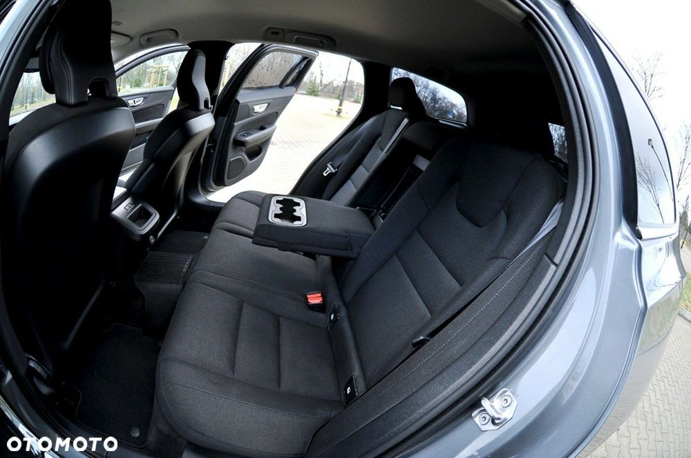 Volvo V60 - 10