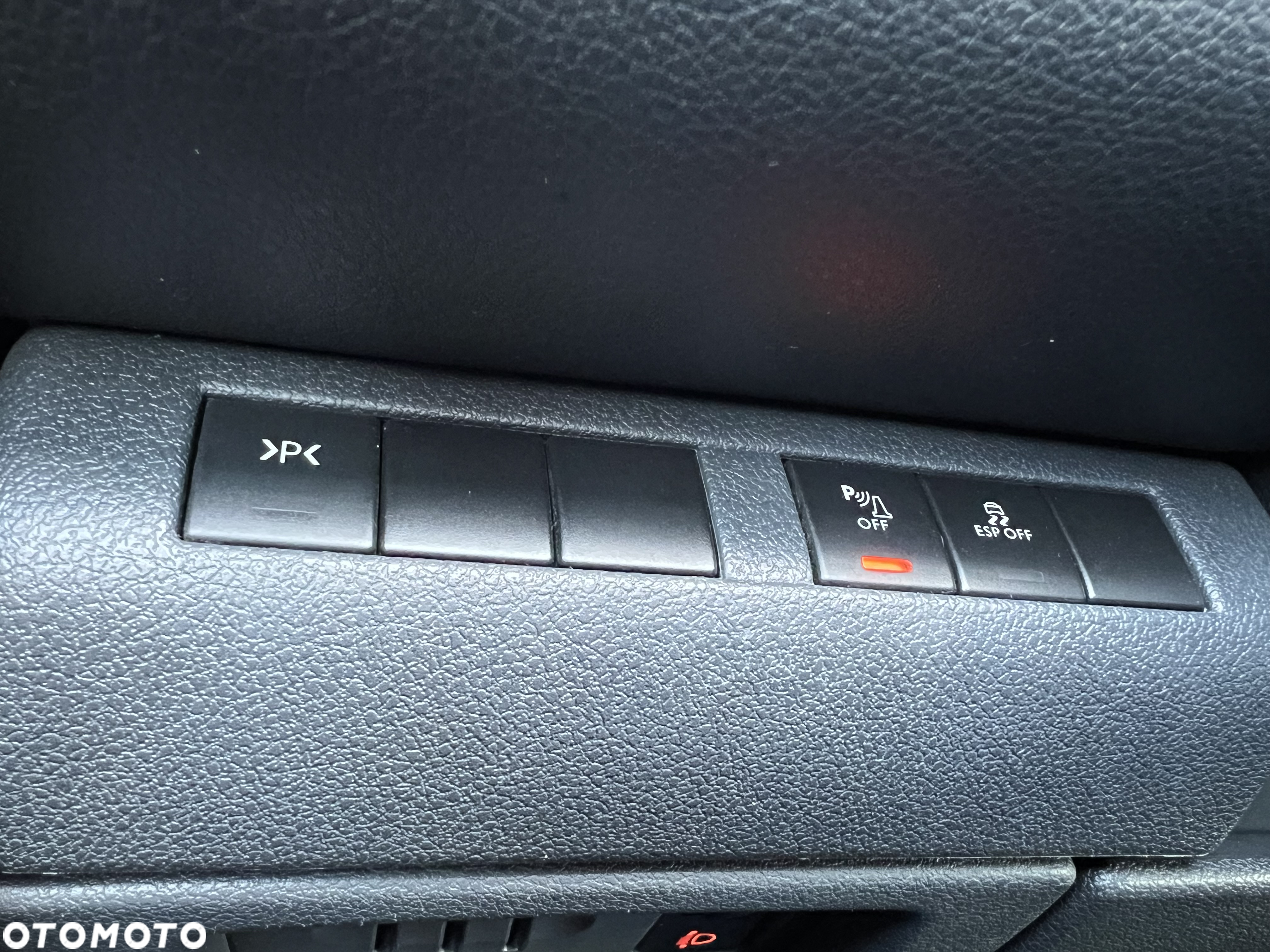 Peugeot 5008 1.6 Active 7os - 28