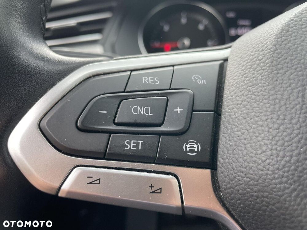 Volkswagen Passat 2.0 TDI EVO Essence - 23