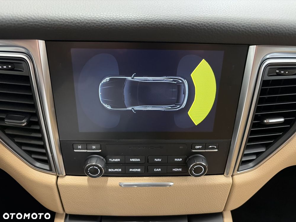 Porsche Macan Standard - 23