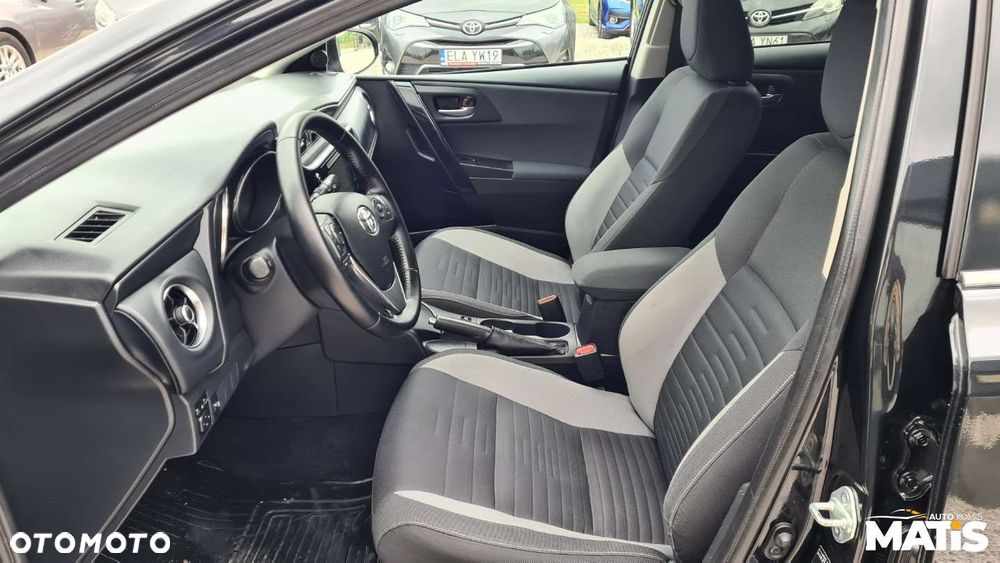 Toyota Auris - 6