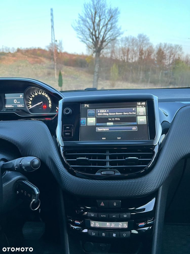 Peugeot 208 1.2 PureTech Allure S&S EAT6 - 11