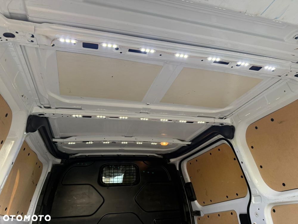 Ford Tranzit Custom - 29