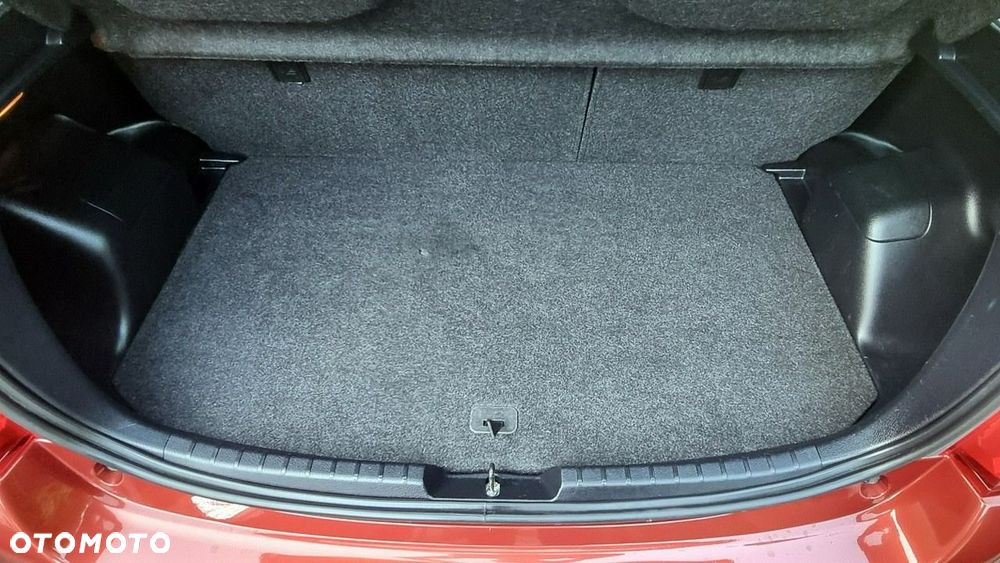 Toyota Yaris - 17