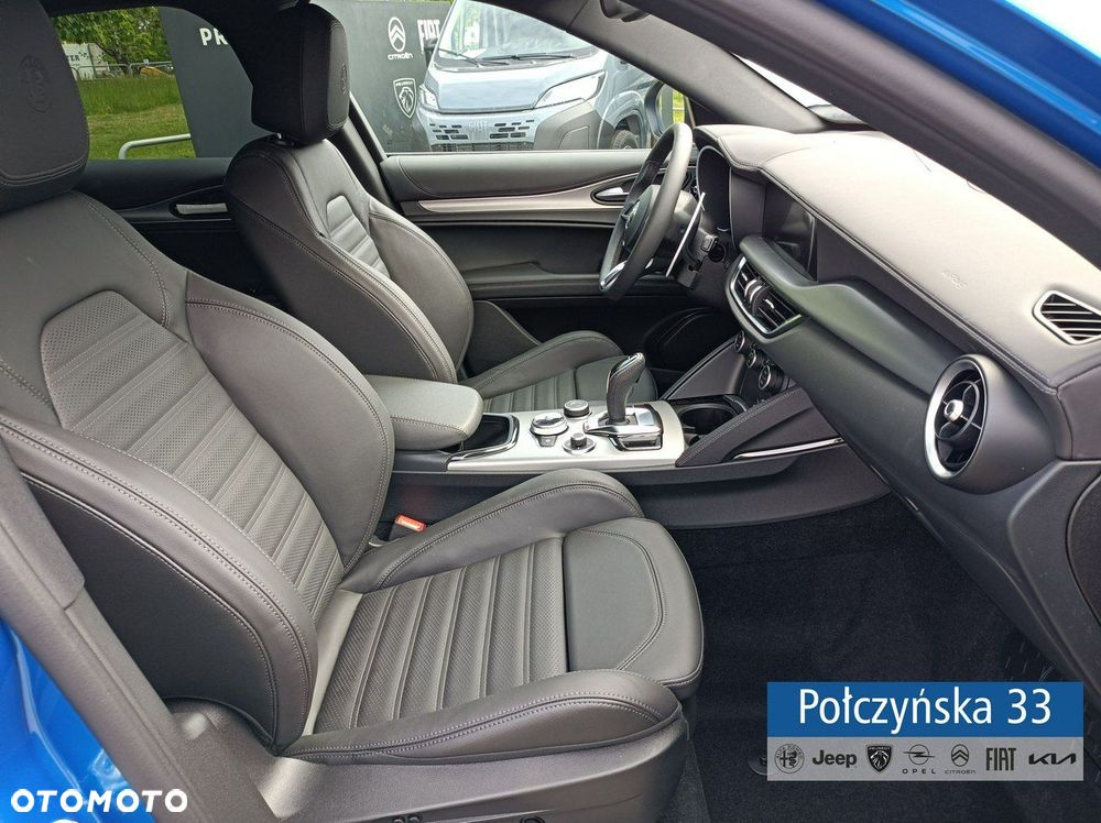 Alfa Romeo Stelvio - 10