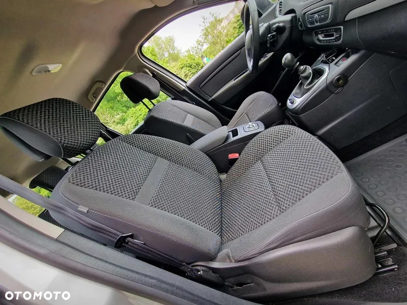 Renault Scenic 1.4 16V TCE Expression - 16