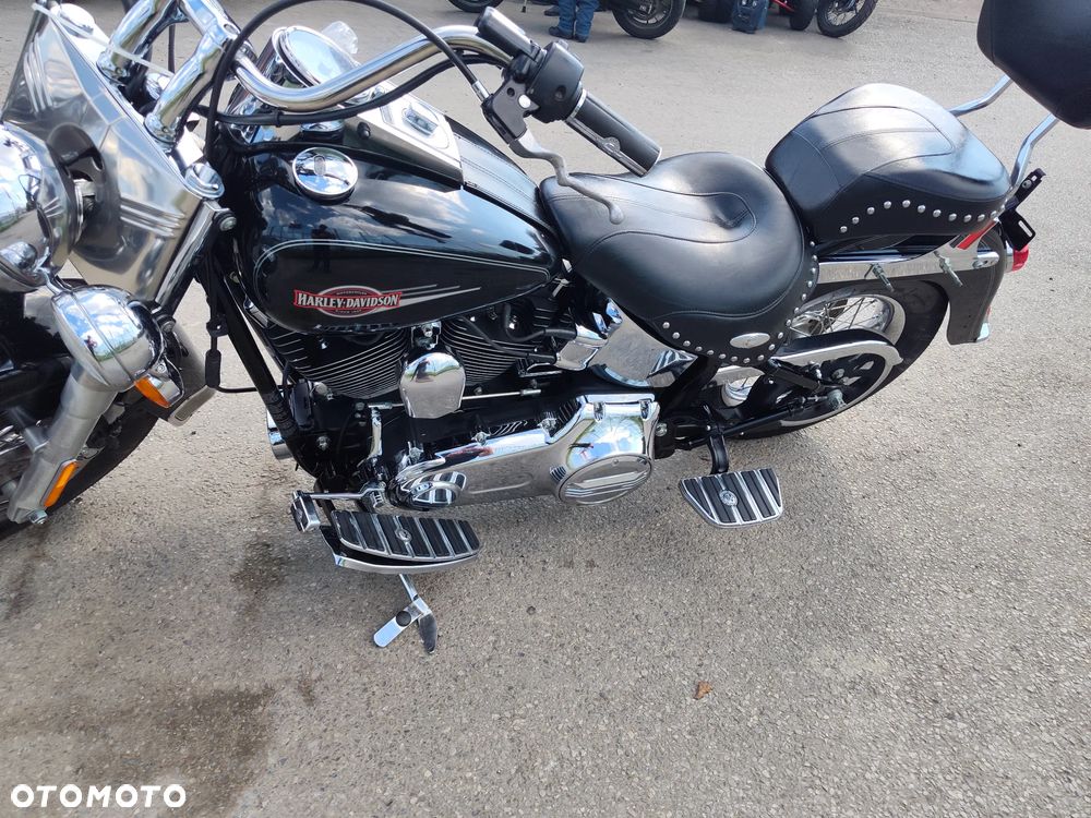Harley-Davidson Softail Heritage Classic - 12