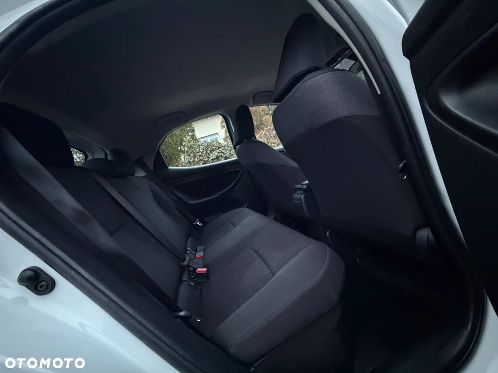 Toyota Yaris Hybrid 1.5 Comfort - 35