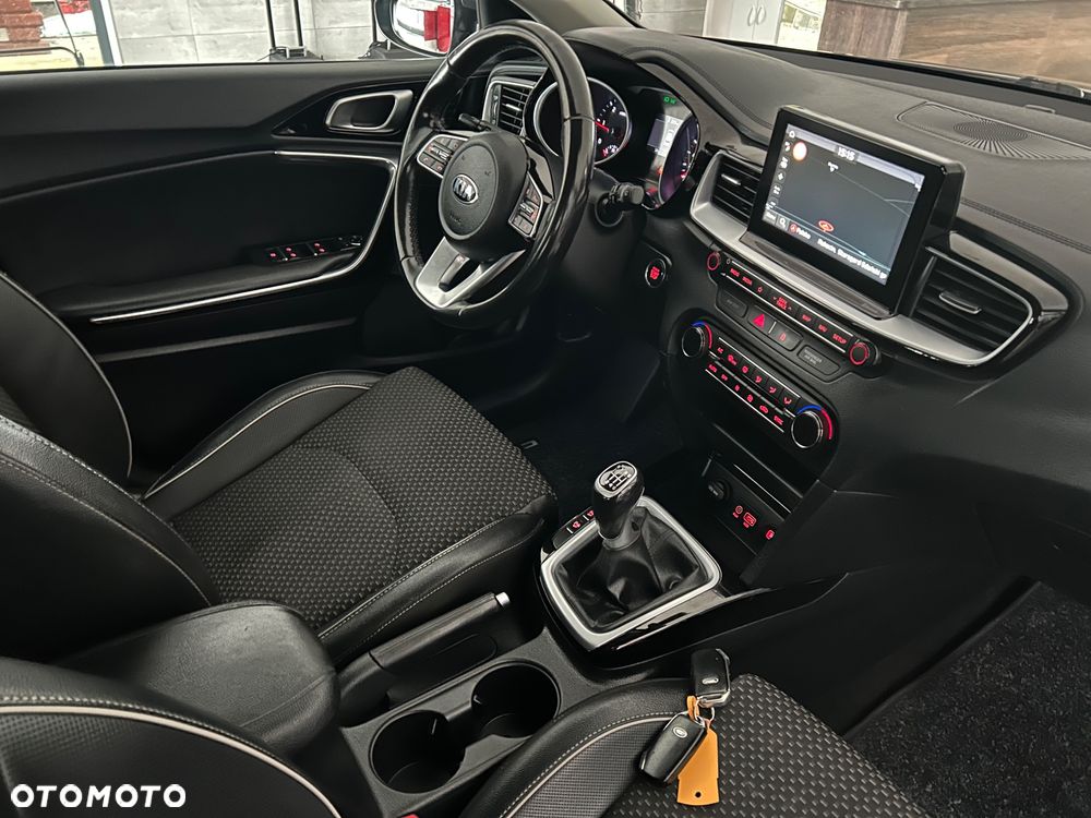 Kia Ceed 1.6 CRDi Edition 7 - 28