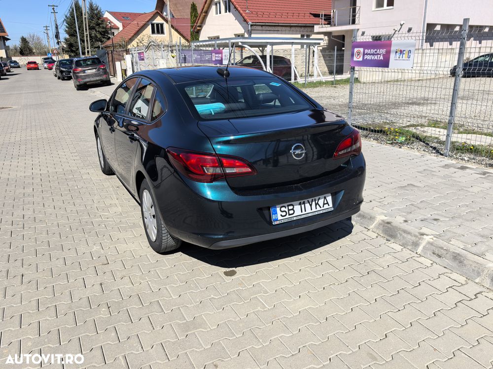 Opel Astra 1.6 TWINPORT ECOTEC Active Aut. - 4