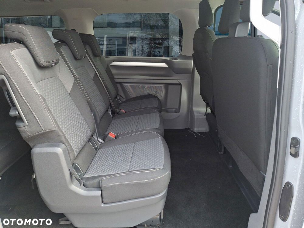 Volkswagen Caravelle - 36