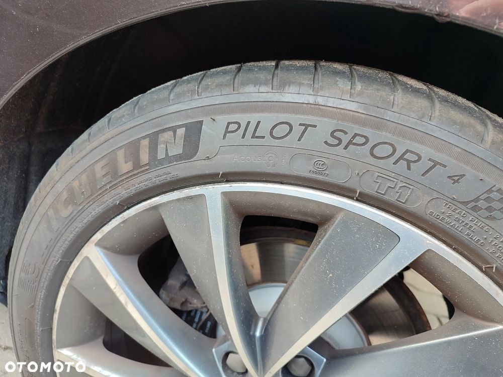 Skoda Superb 2.0 TDI L&K DSG - 33