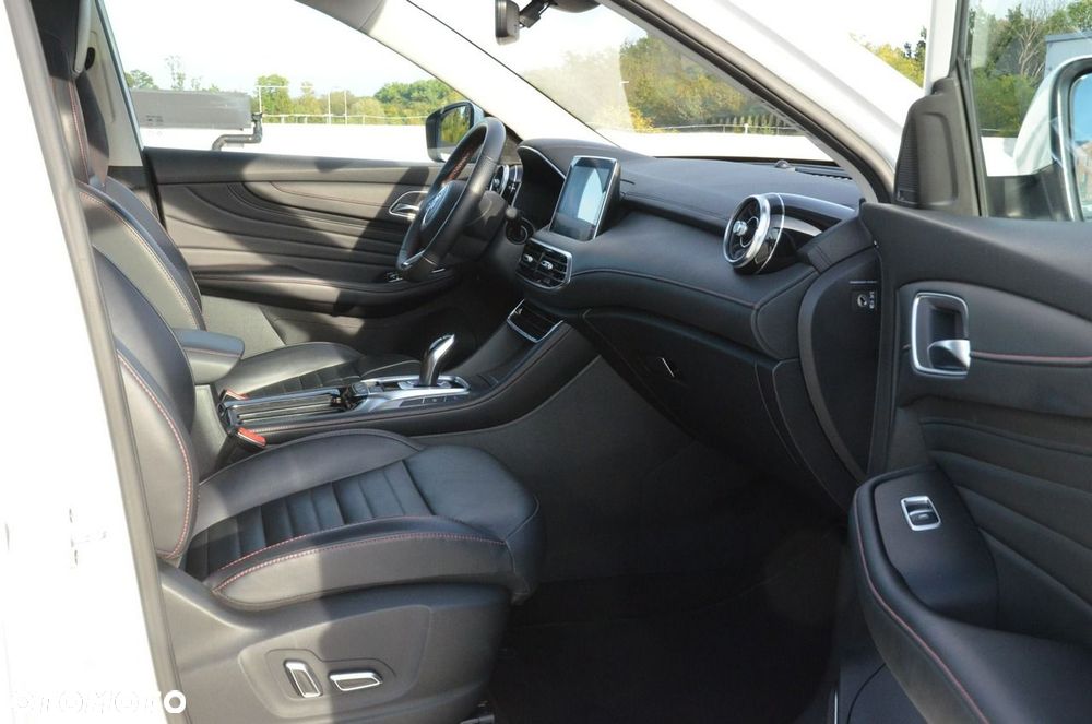 MG HS 1.5T-GDI Luxury - 29