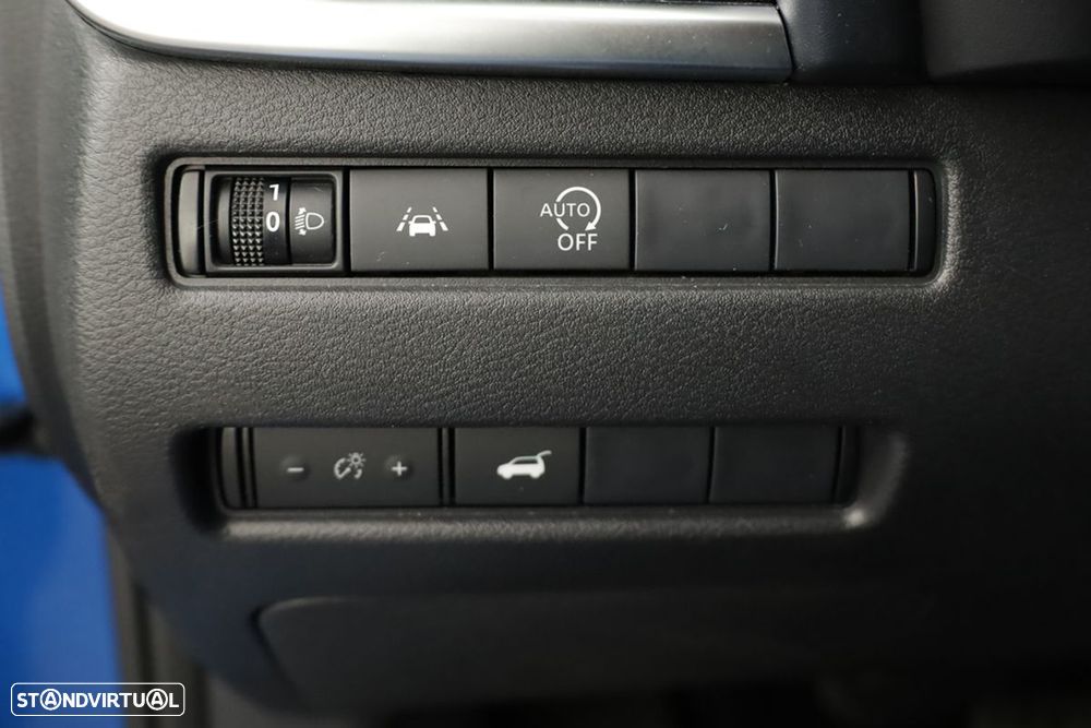 Nissan Qashqai 1.3 DIG-T N-Connecta Xtronic - 18