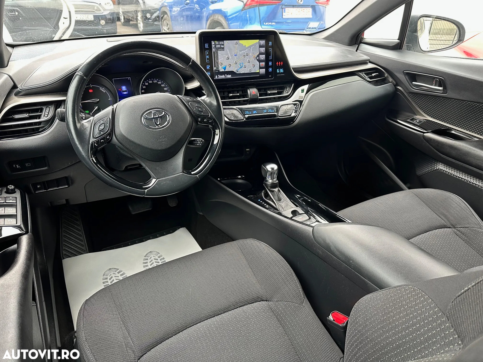 Toyota C-HR 1.8 HSD 122 CP 4x2 CVT C-lassy bi-tone - 13