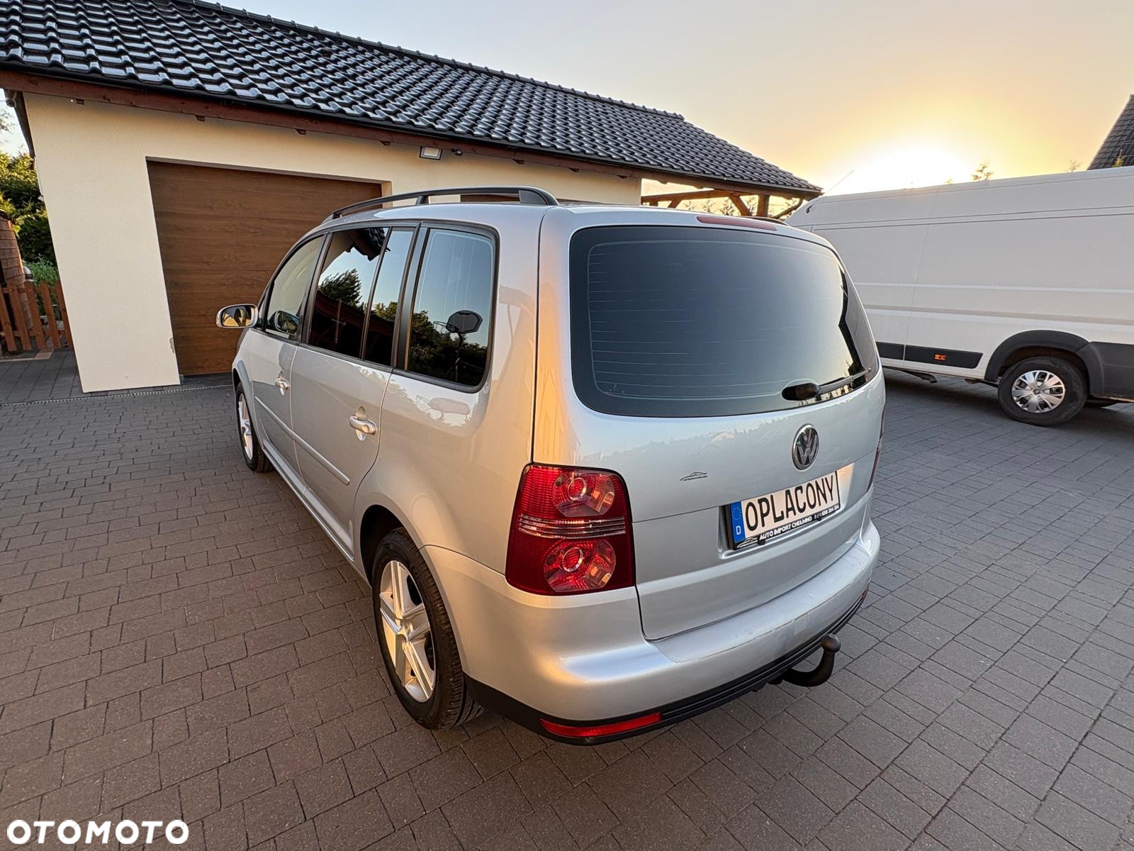 Volkswagen Touran 1.6 - 12