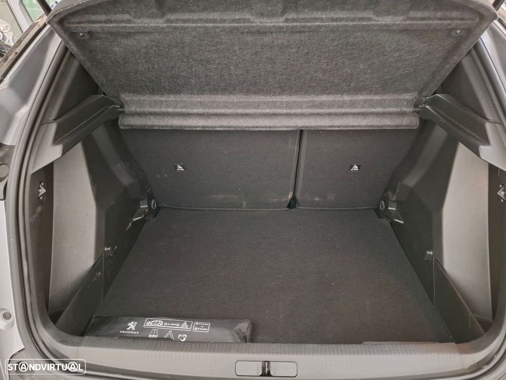 Peugeot 2008 1.2 Hybrid Allure e-DCS6 - 7