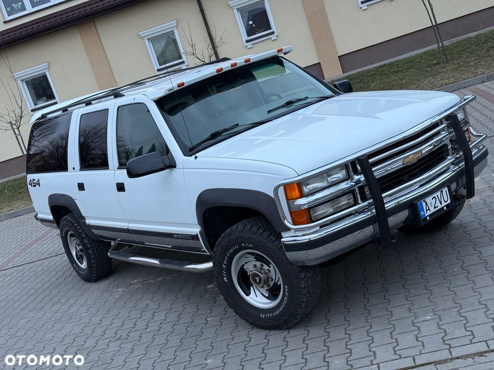 Chevrolet Suburban - 5