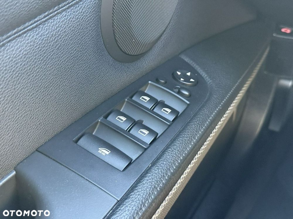 BMW Seria 3 - 25