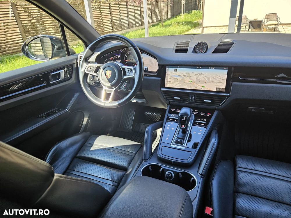 Porsche Cayenne Standard - 19