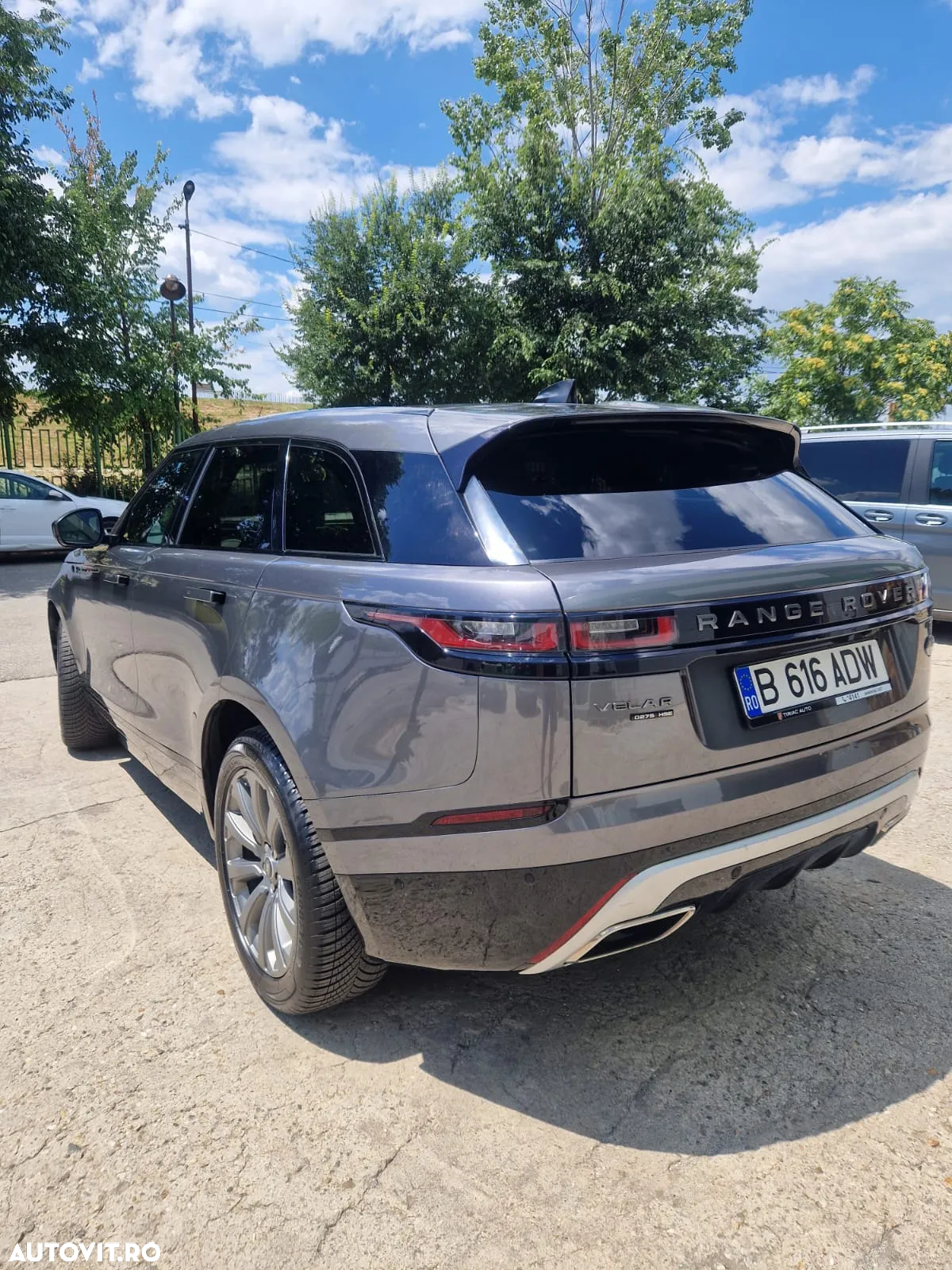 Land Rover Range Rover Velar 3.0 R-Dynamic HSE - 4