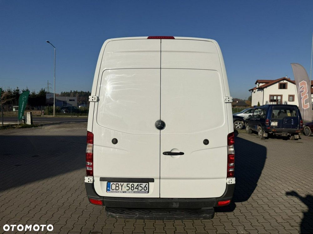Mercedes-Benz Sprinter - 6