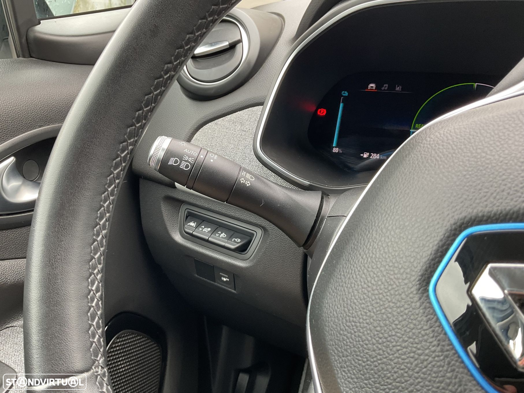 Renault Zoe (c/ Bateria) Limited 50 - 33