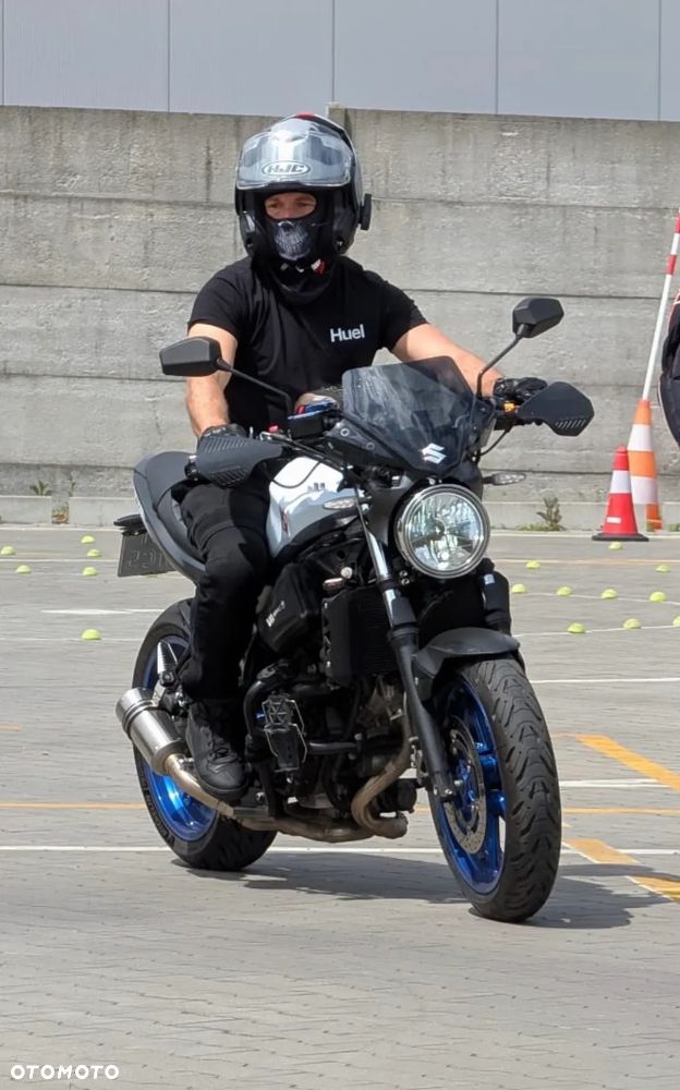 Suzuki SV - 4