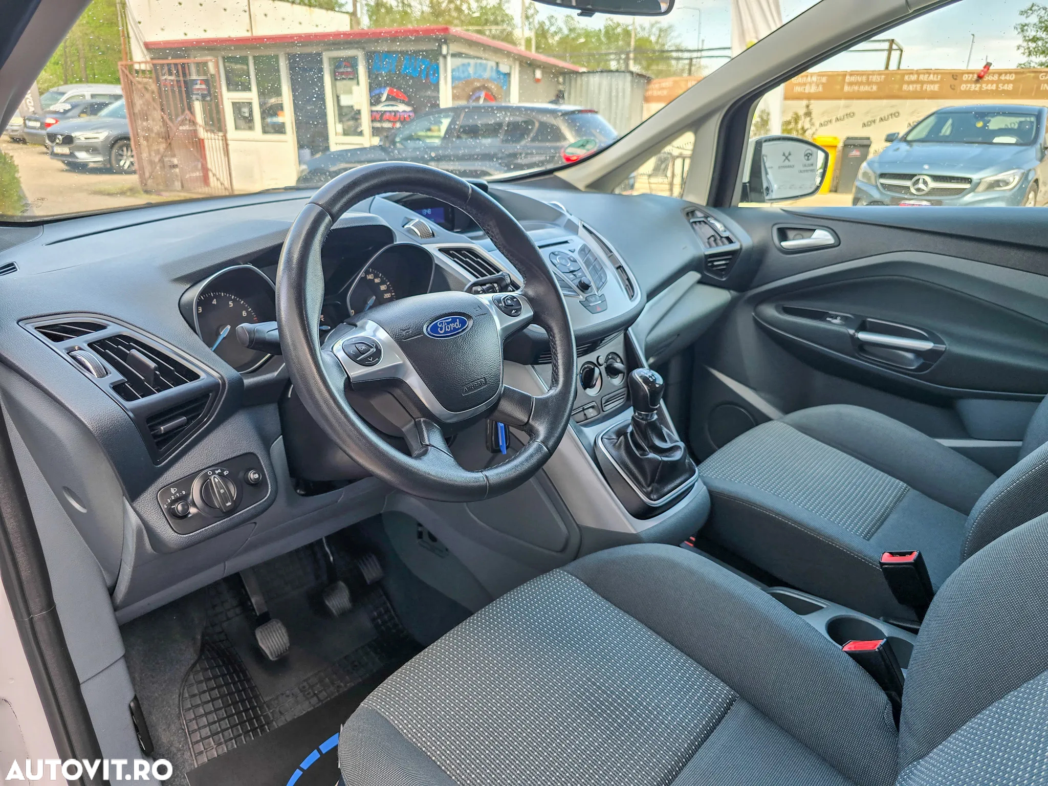 Ford Grand C-Max - 10
