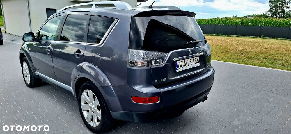 Mitsubishi Outlander 2.0 DID Instyle - 2