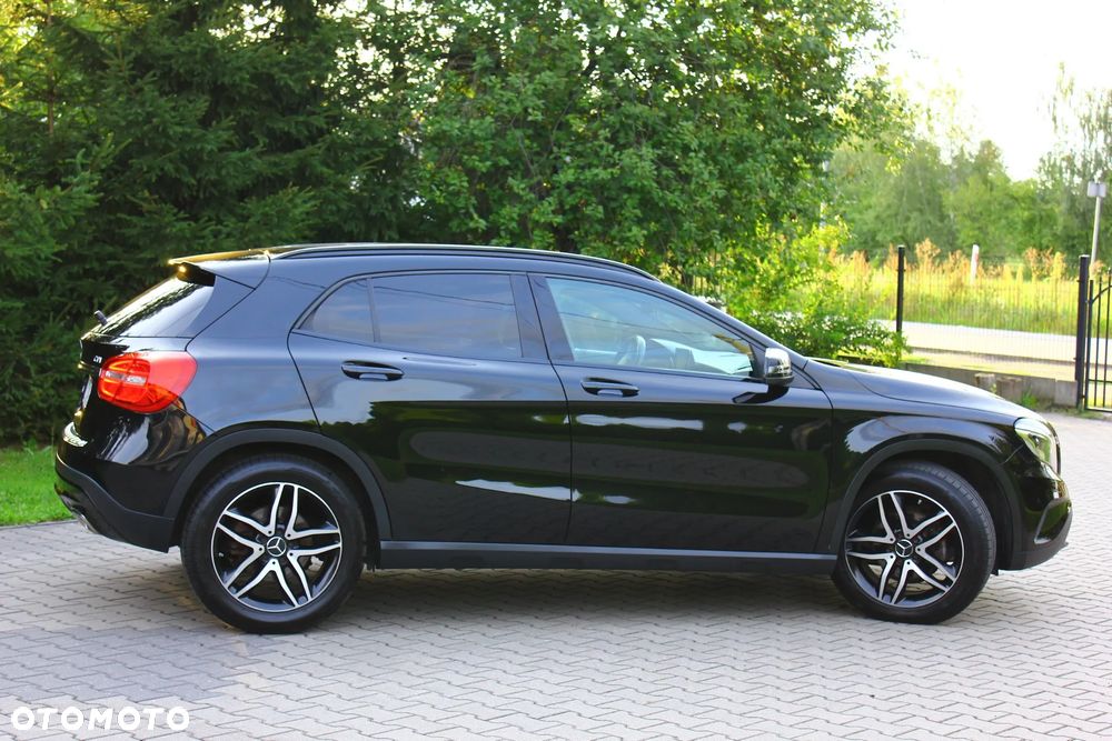 Mercedes-Benz GLA 200 (CDI) d 7G-DCT AMG Line - 14