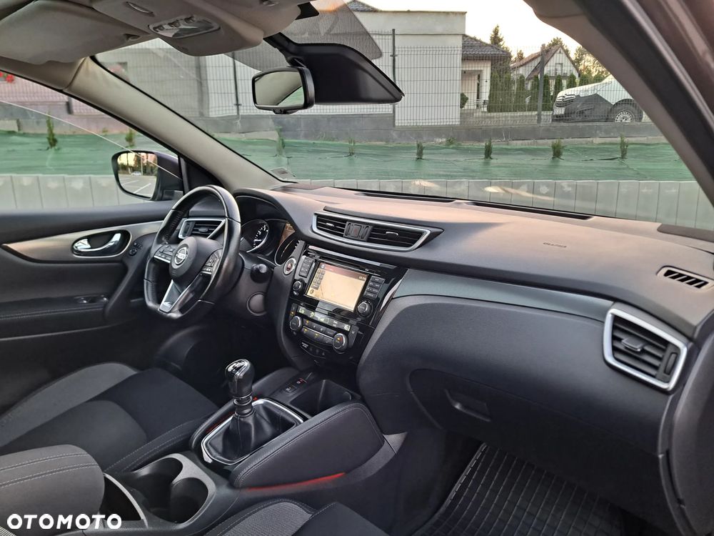 Nissan Qashqai 1.2 DIG-T Tekna EU6 - 27