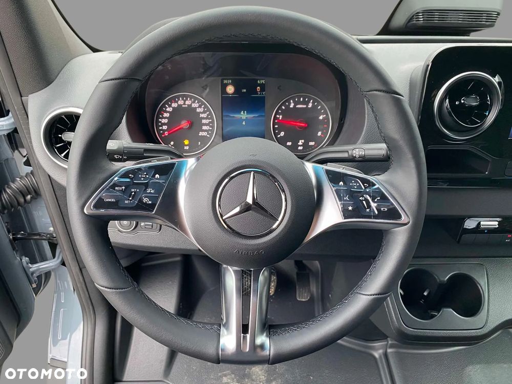 Mercedes-Benz Sprinter 319 CDI KA OM654 długi PRO - 6