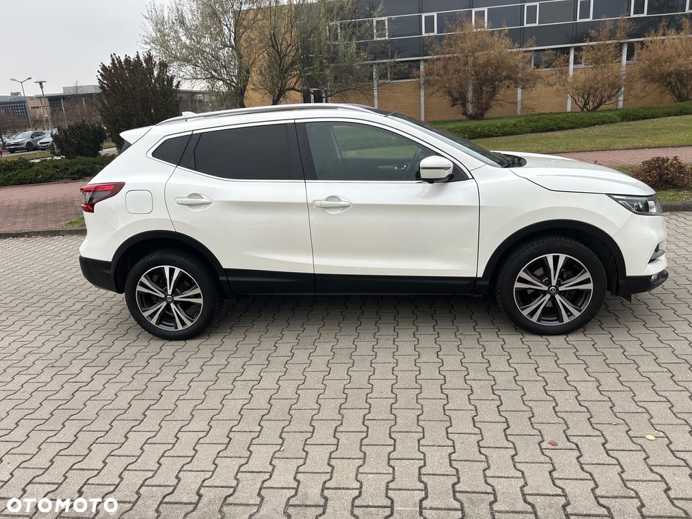 Nissan Qashqai 1.3 DIG-T N-CONNECTA - 6