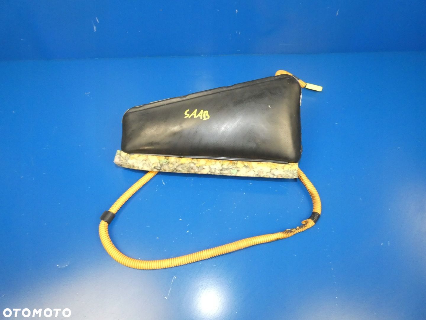 SAAB 95 9-5 PODUSZKA FOTELA PRAWA PRZÓD - 1