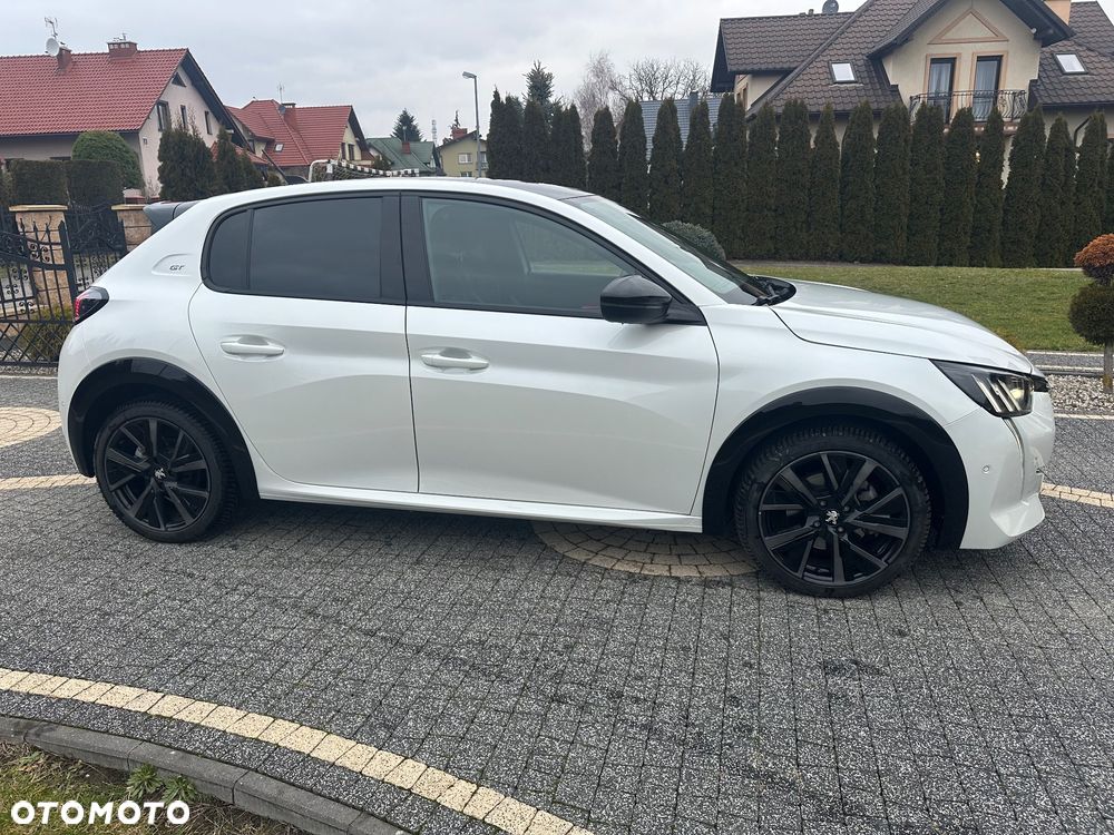 Peugeot 208 PureTech 130 EAT8 GT Pack - 4