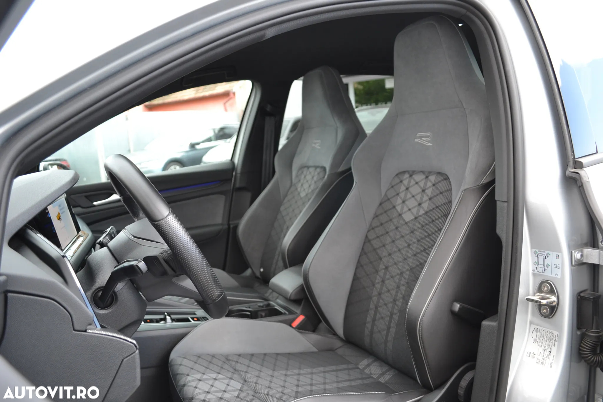 Volkswagen Golf Variant 2.0 TDI 150CP DSG R-Line - 27