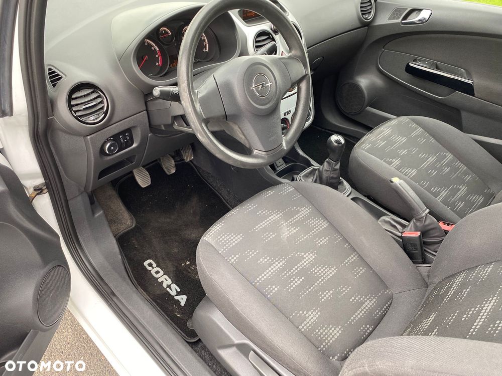 Opel Corsa 1.2 16V Cosmo - 15