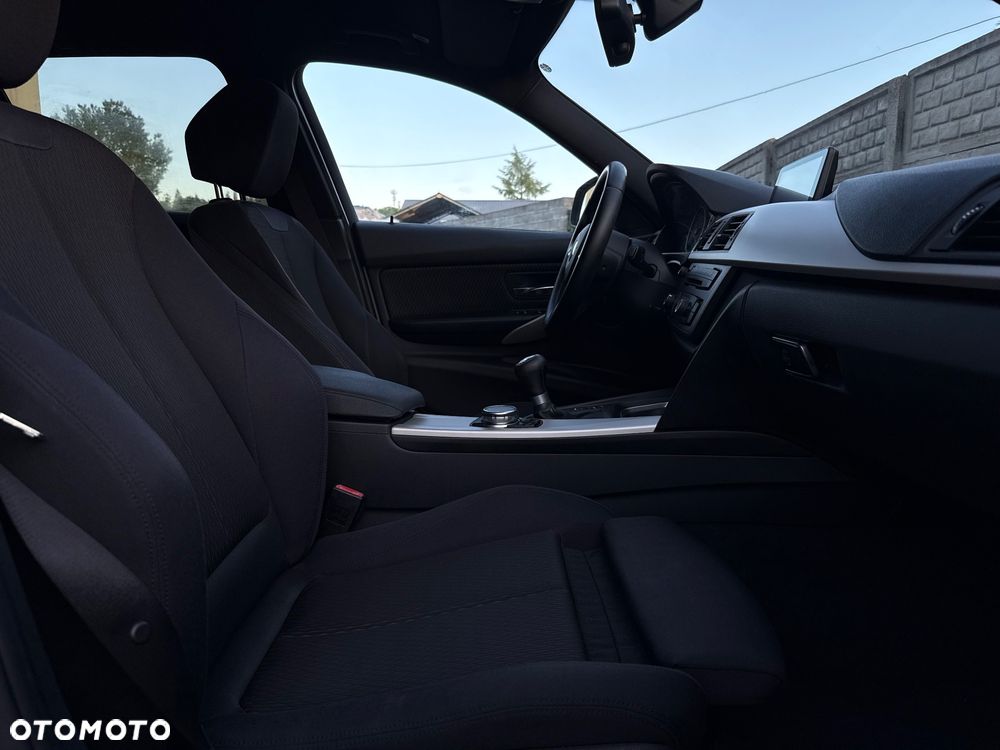 BMW Seria 3 - 10