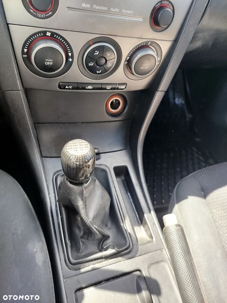 Mazda 3 - 8