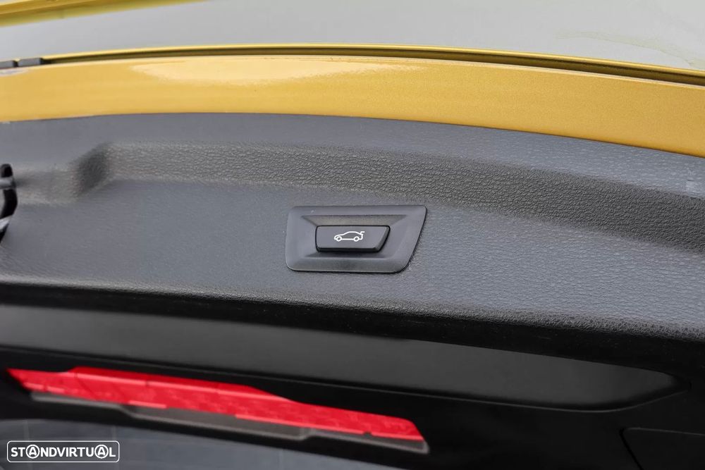 BMW X2 18 i sDrive Auto Pack M — fotografia 18