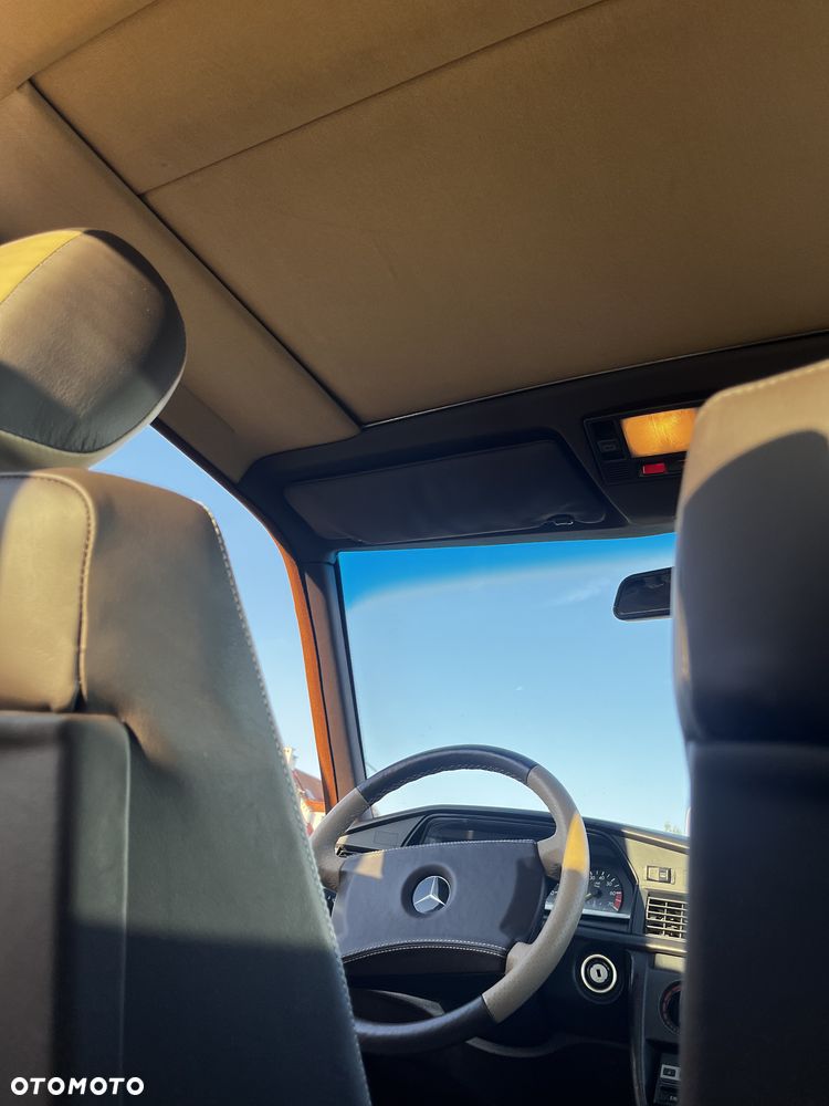 Mercedes-Benz W201 (190) - 16