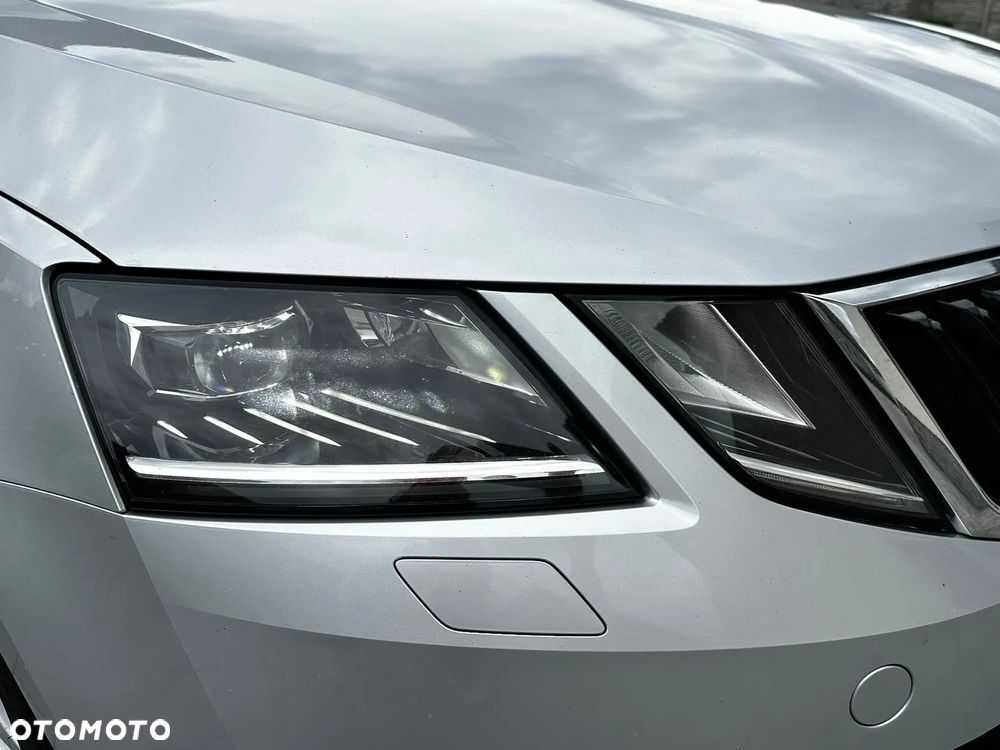 Skoda Octavia 2.0 TDI Style DSG - 9